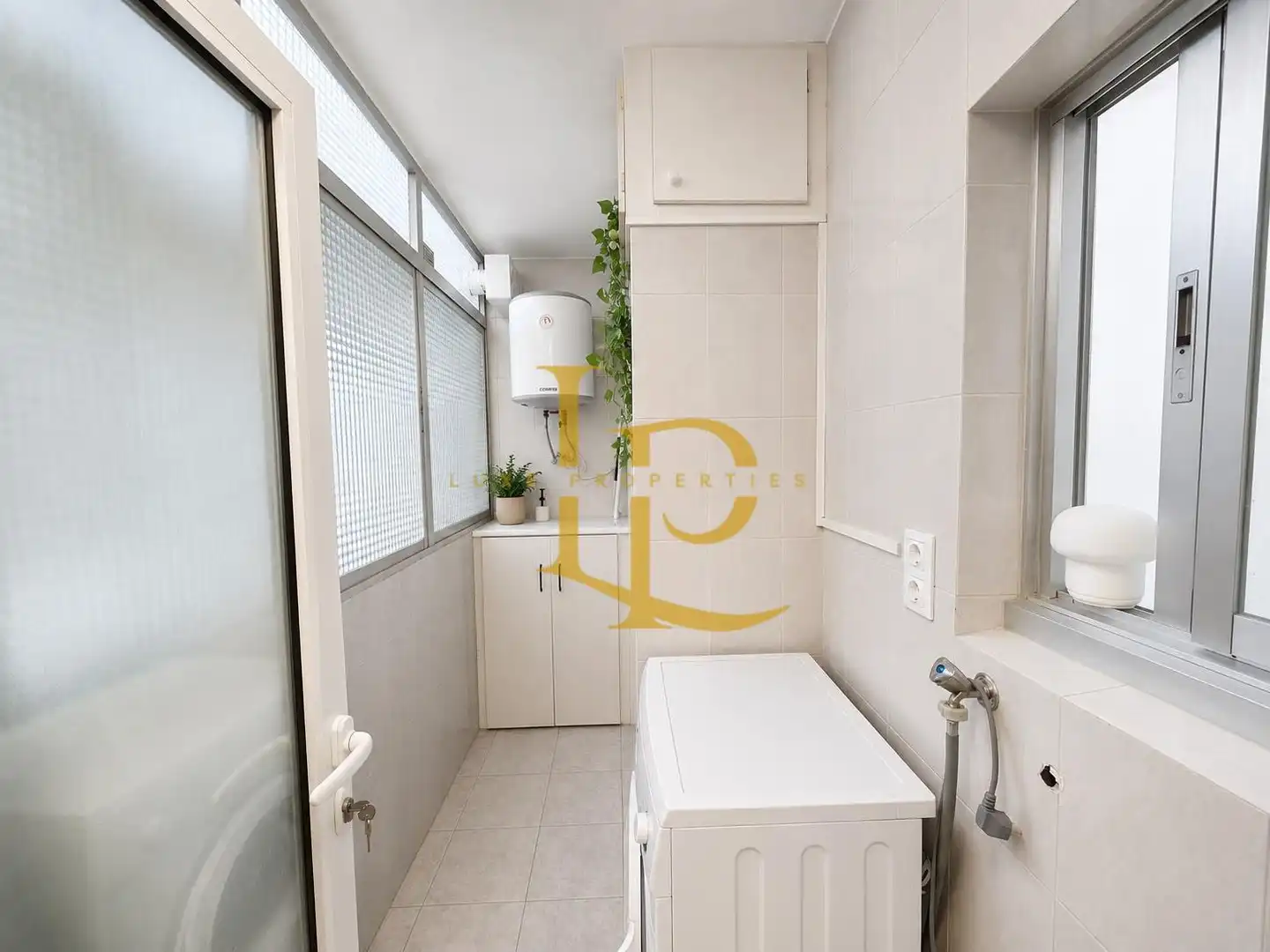 Balcony of Flat for sale in Sabadell  with Air Conditioner