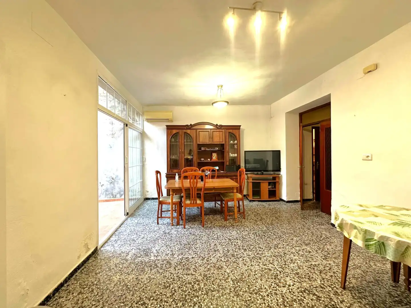 Dining room of Houses for sale in La Pobla Llarga  with Terrace, Storage room and Balcony