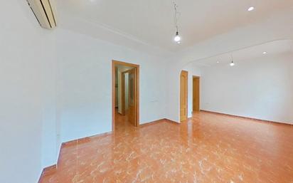 Flat for sale in  Valencia Capital  with Oven