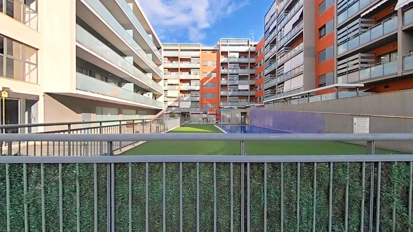 Exterior view of Flat for sale in Paterna  with Air Conditioner, Private garden and Terrace
