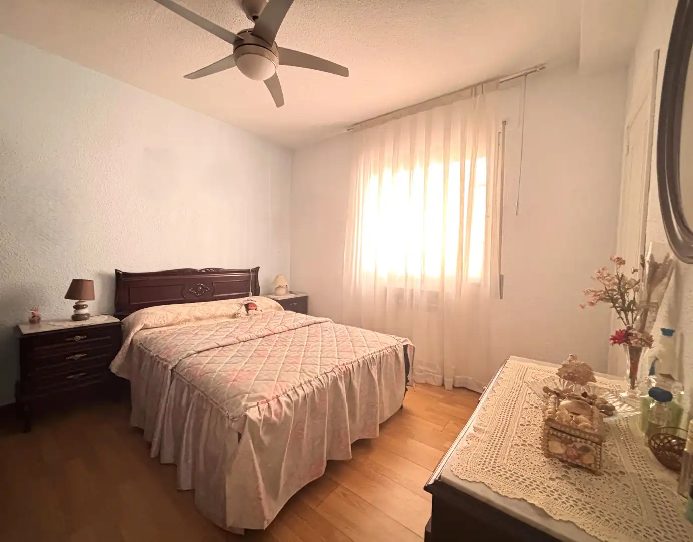 Habitación de Piso en venta en Madrid con Terraza, Trastero y Amueblado