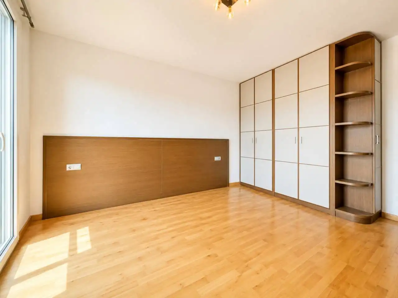 Dormitori de Pis en venda en Manresa amb Aire condicionat, Calefacció i Parquet