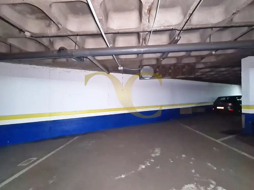 Aparcament de Garatge en venda en Oviedo 