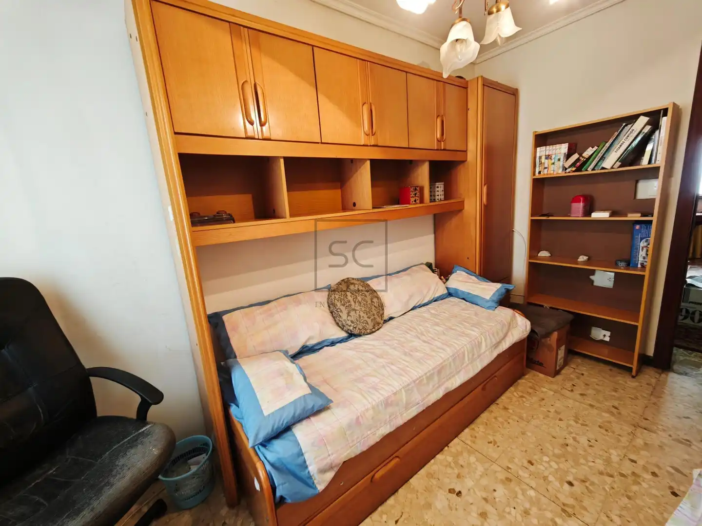 Habitación de Piso en venta en Ferrol con Calefacción, Trastero y Amueblado