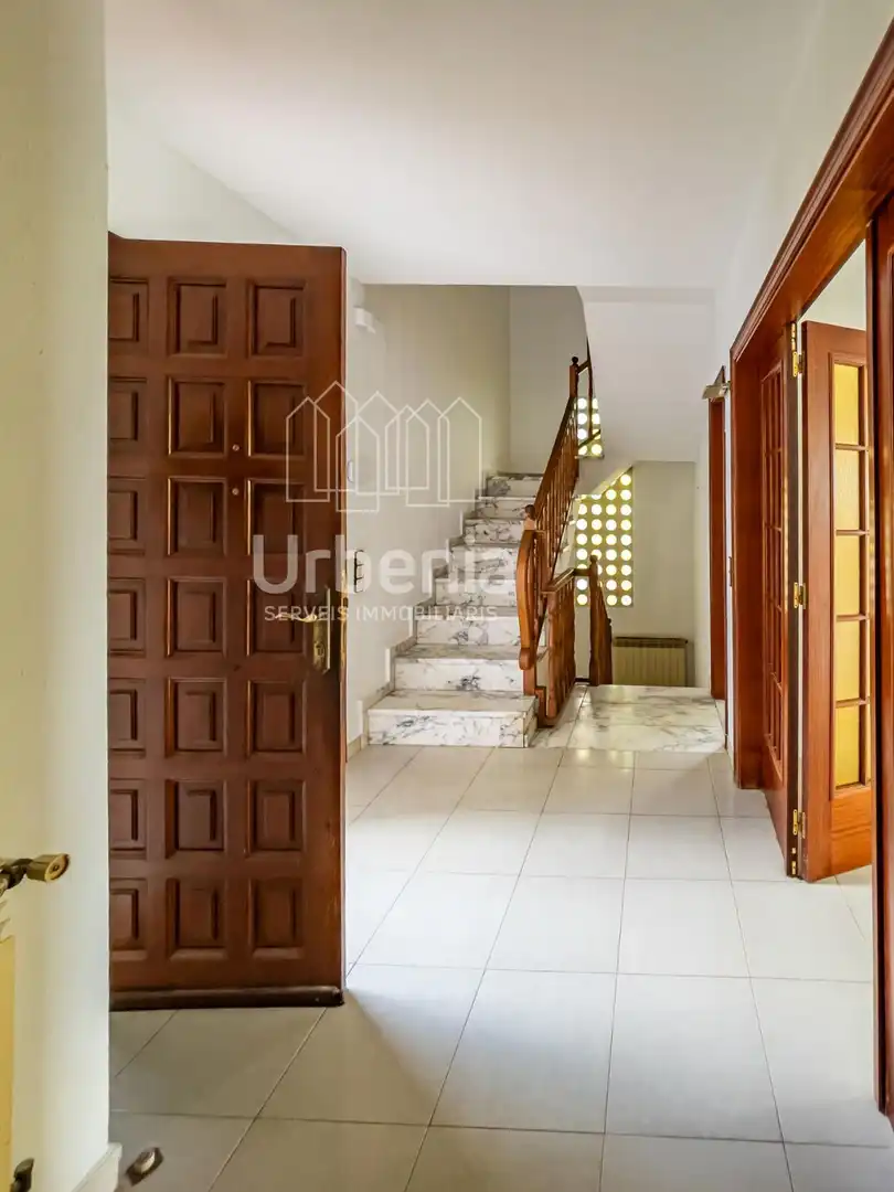Casa con piscina en venta en Nucli Urbà, imagen 19