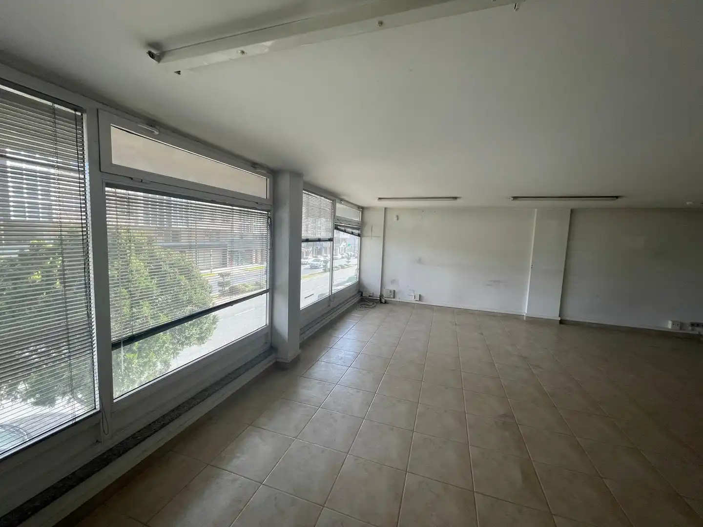 Local de lloguer a Rúa Ameneiro, Residencia - Abella