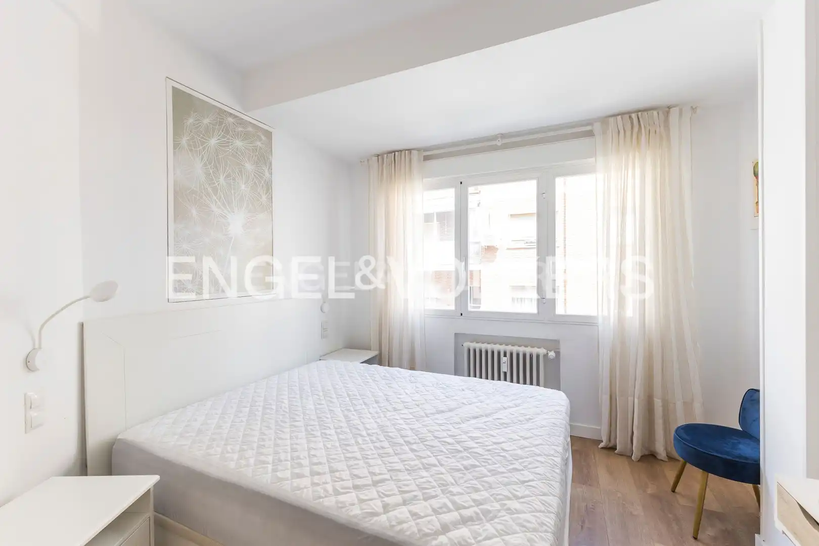 Bedroom of Flat for rent in Madrid  with Air Conditioner, Heating and Furnished