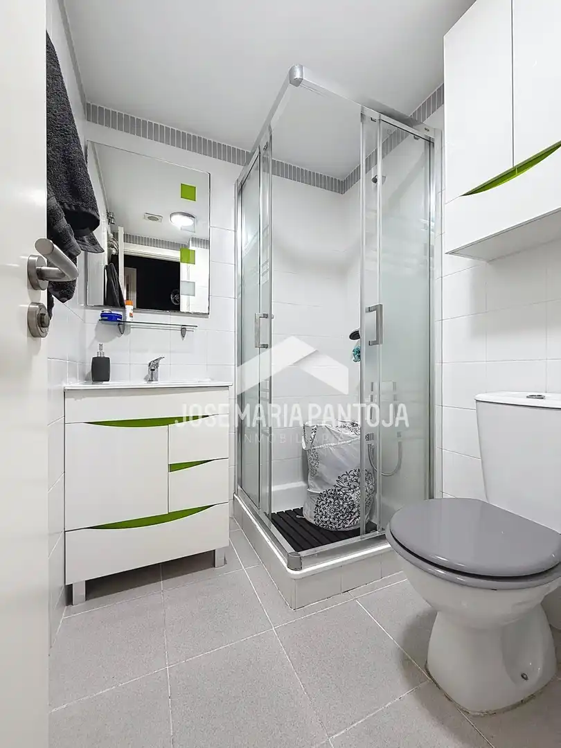 Baño de Piso en venta en Jerez de la Frontera con Aire acondicionado, Jardín privado y Trastero