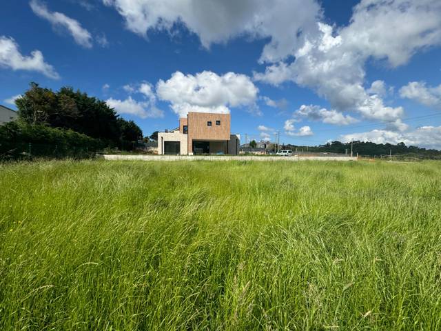 Terreno residencial en Venta en Maoño -  Azoños