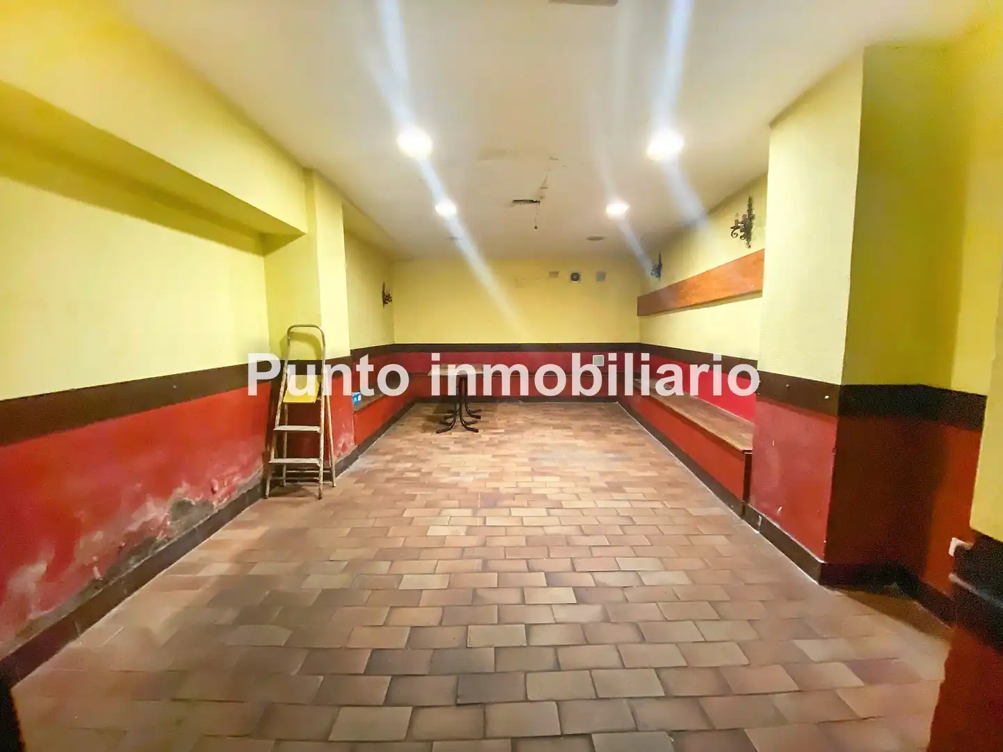 Geschaftsraum zum Verkauf in Valladolid