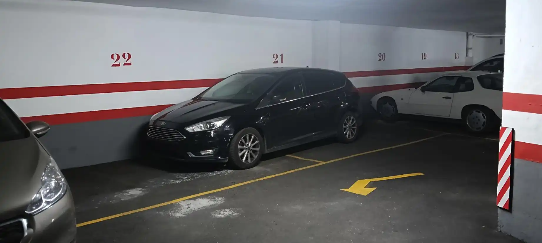 Parkplatz von Garage zum Verkauf in Zaragoza