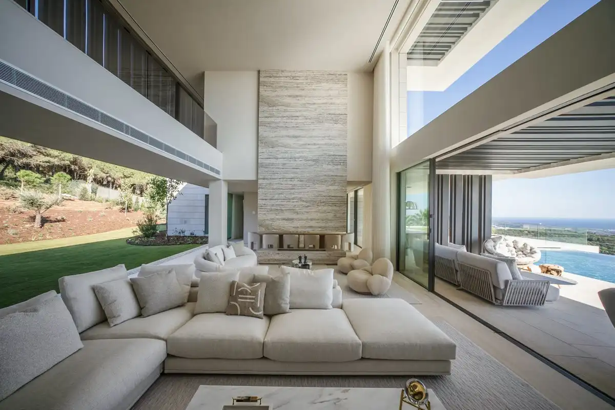 Sala de estar de Casa o chalet en venta en Sotogrande con Aire acondicionado, Jardín privado y Terraza