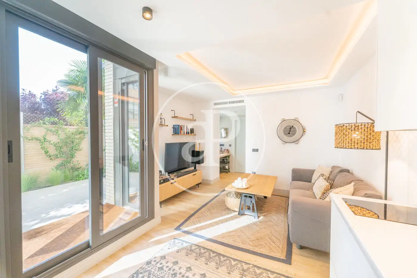 Flat with pool to rent in C. del Marqués de Pico Velasco, imagen 2