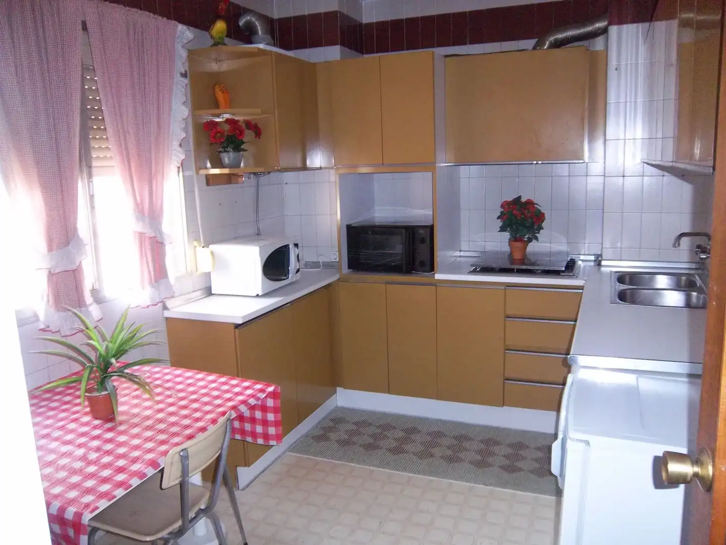 Küche von Wohnung zur Miete in Murcia mit Möbliert, Waschmaschine und Mikrowelle
