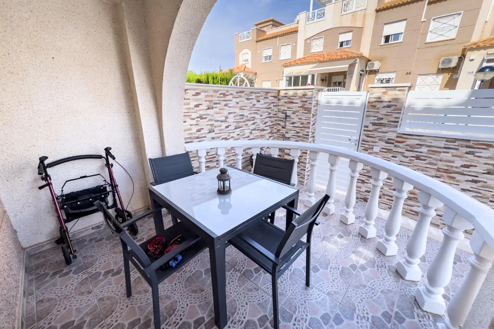 Terrassa de Casa adosada en venda en Torrevieja amb Aire condicionat, Jardí privat i Terrassa