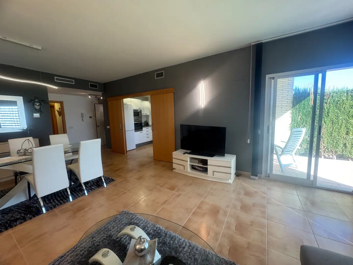 Sala d'estar de Planta baixa en venda en L'Ampolla amb Aire condicionat, Calefacció i Forn