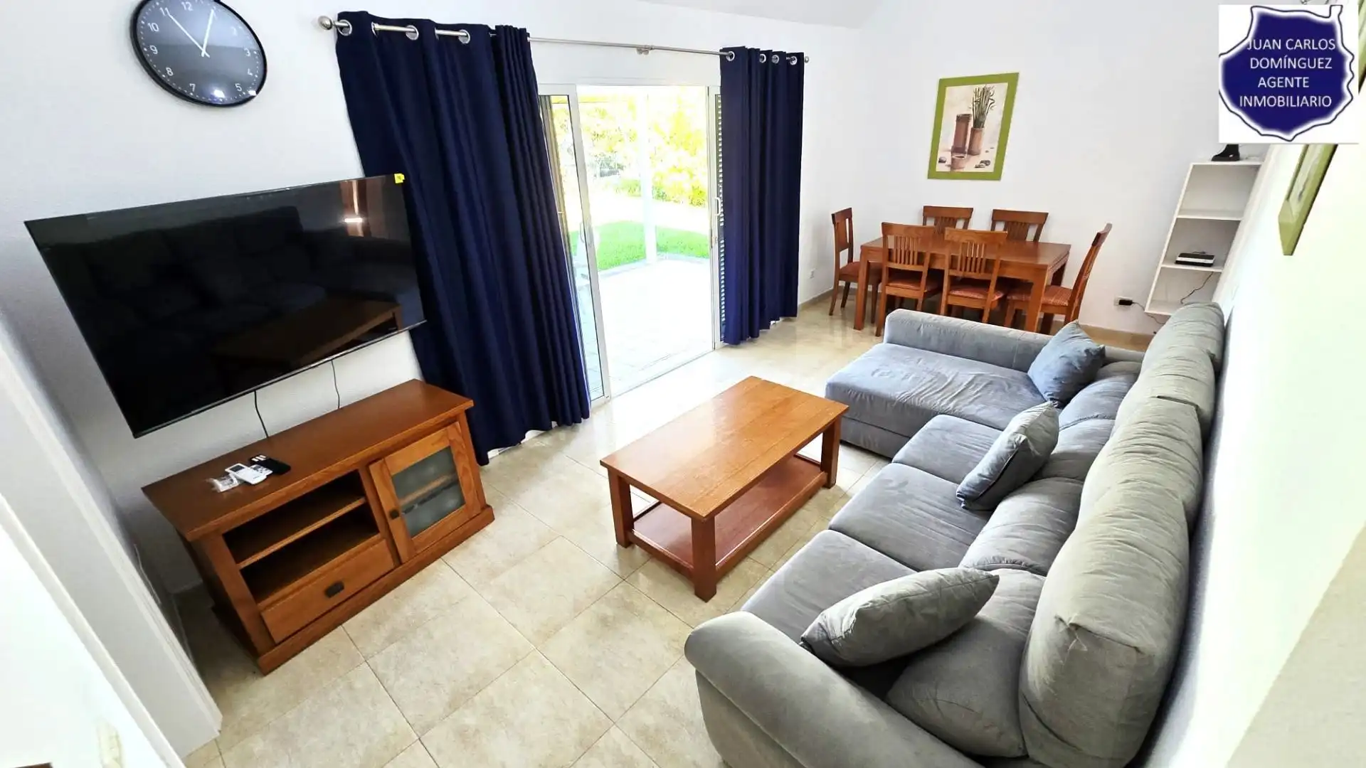 Sala d'estar de Casa o xalet de lloguer en San Bartolomé de Tirajana amb Aire condicionat, Jardí privat i Terrassa