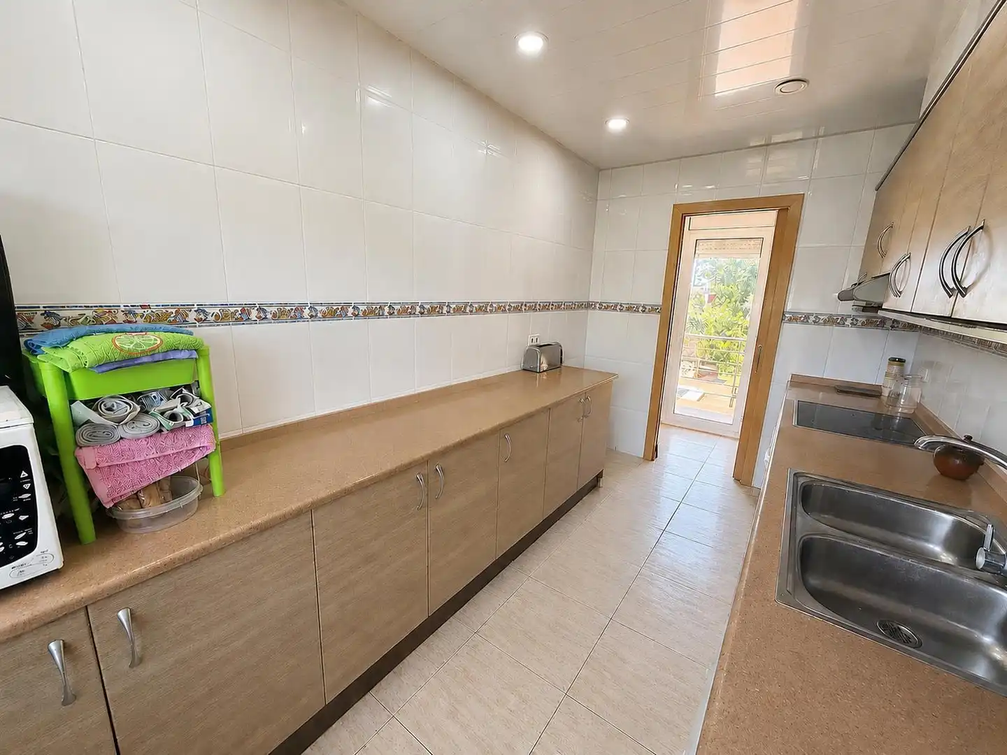 Cuina de Casa o xalet en venda en Calafell amb Aire condicionat, Calefacció i Jardí privat