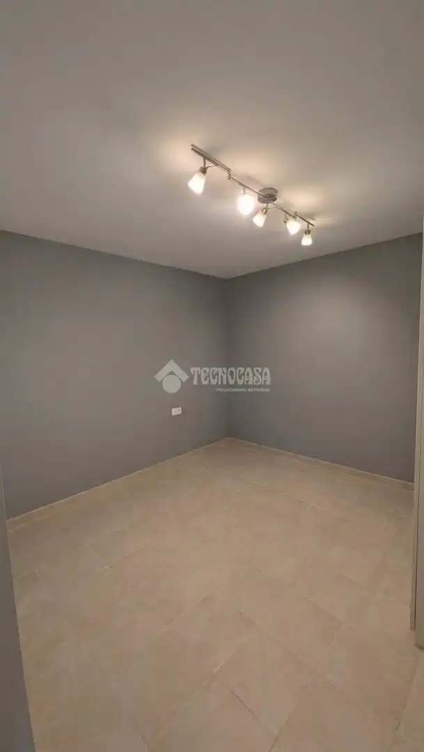 Casa adosada en venta en Marchena