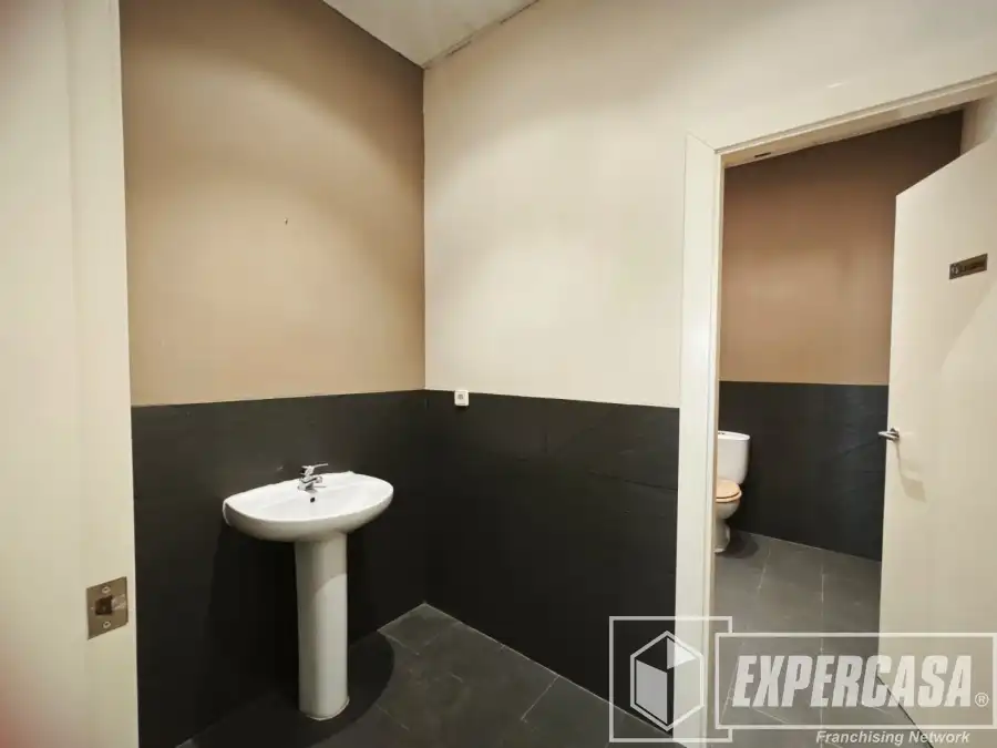 Badezimmer von Geschaftsraum zur Miete in Picassent, Valencia