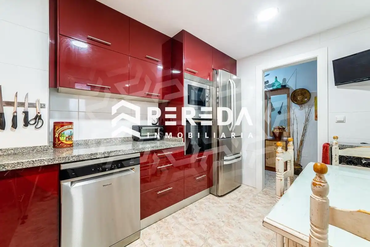 Cocina de Piso en venta en Roquetas de Mar con Jardín privado, Terraza y Balcón