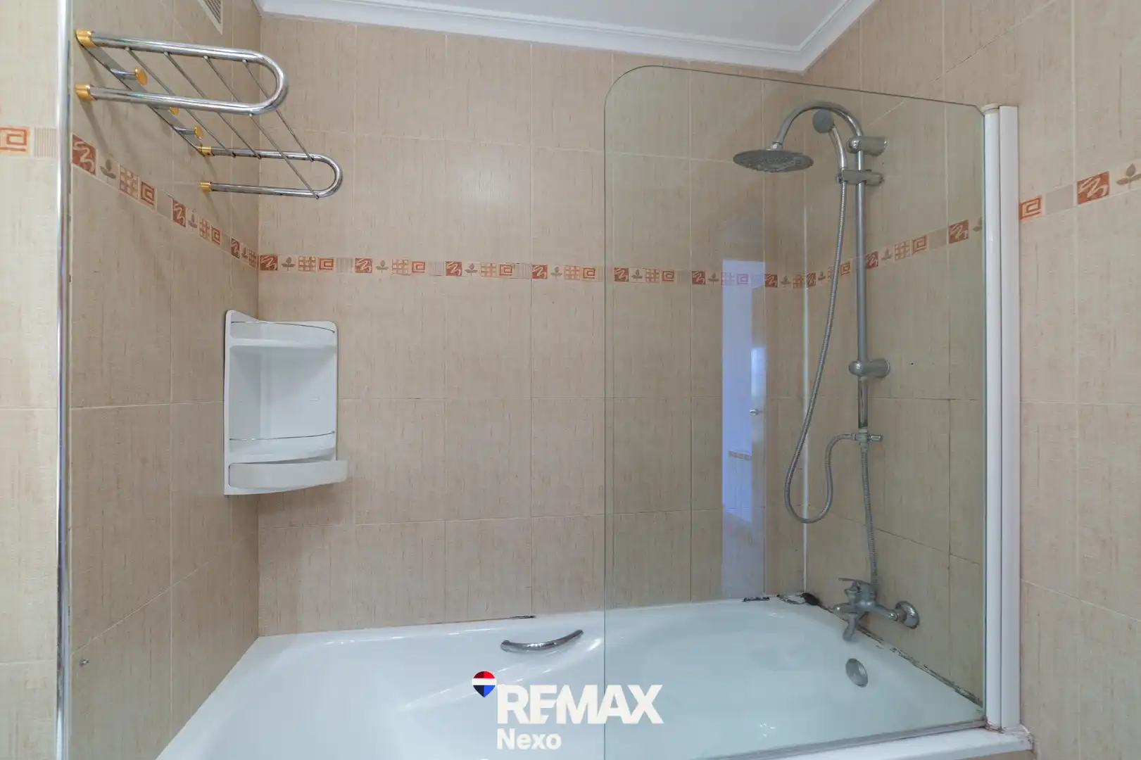 Baño de Casa adosada en venta en Roda de Eresma con Jardín privado, Terraza y Horno
