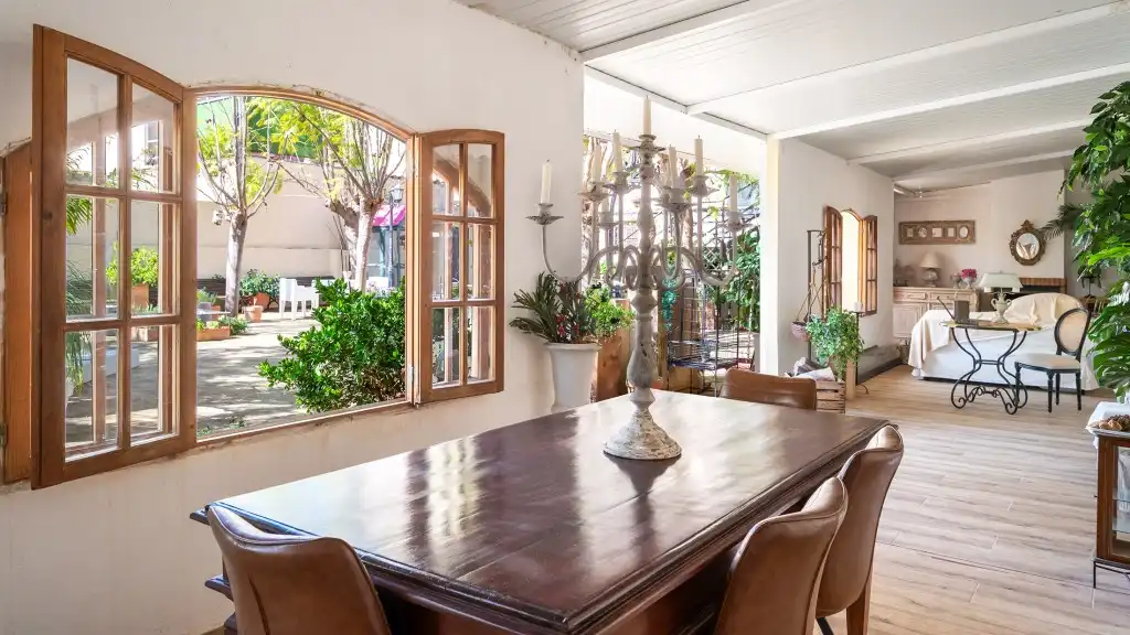 Comedor de Finca rústica en venta en  Palma de Mallorca con Aire acondicionado, Jardín privado y Terraza