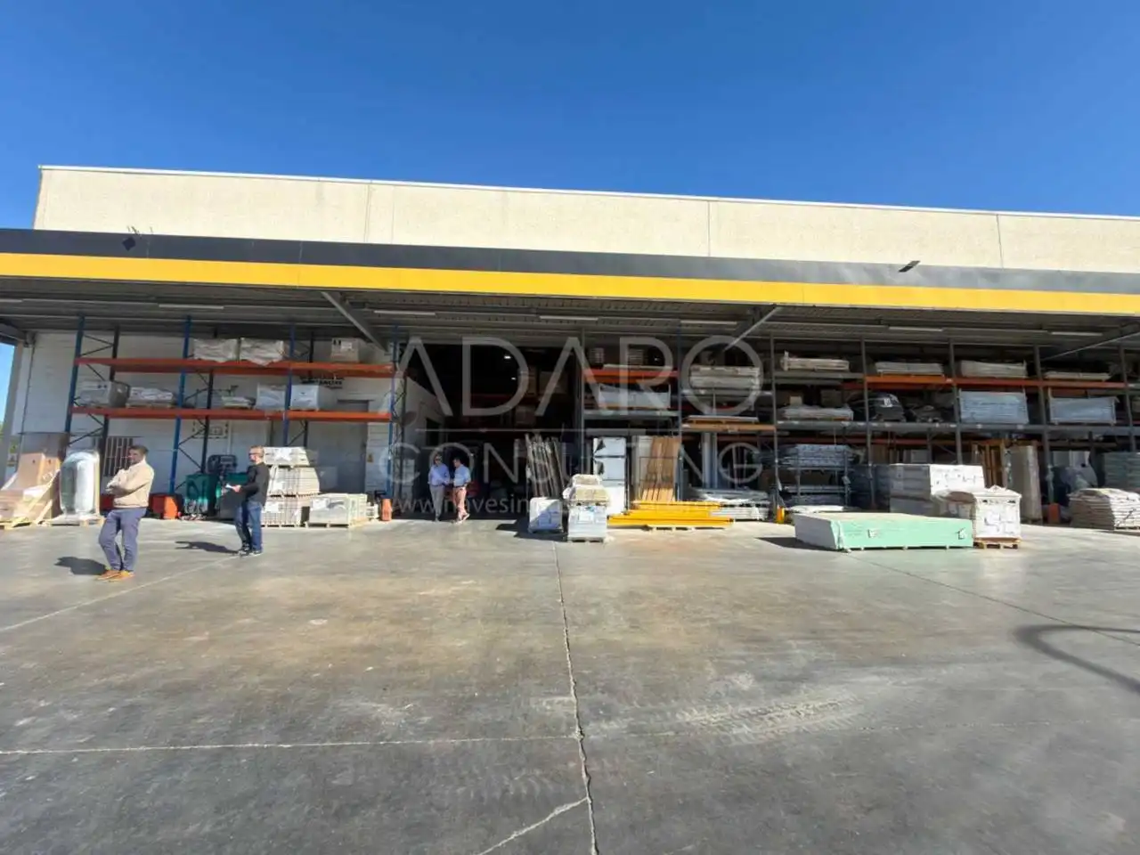 Industrial building to rent in Calle Juan José Vidal, imagen 24