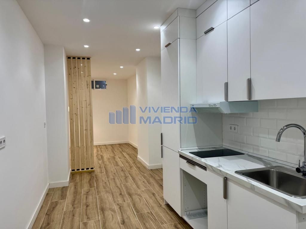 Kitchen of Flat for sale in  Madrid Capital  with Air Conditioner and Heating