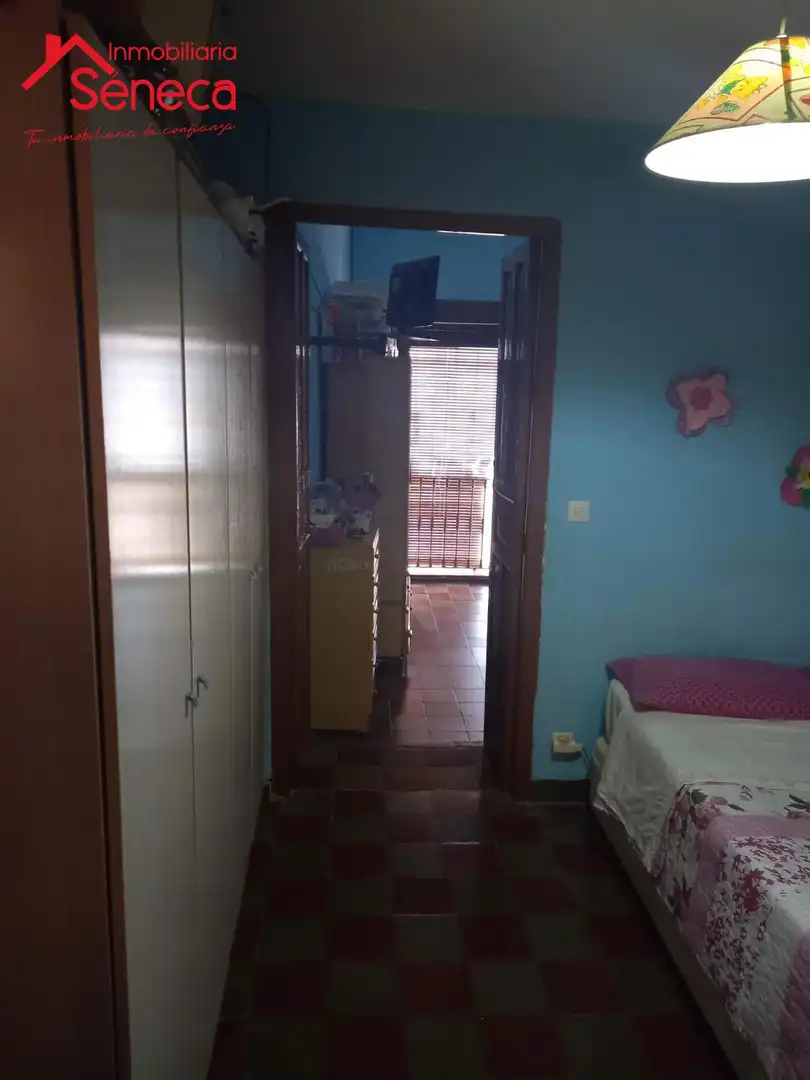 Dormitori de Casa adosada en venda en Córdoba amb Aire condicionat