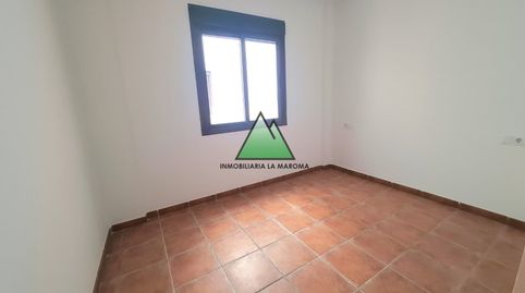 Foto 5 de Apartament en venda a Calle Nueva, Alcaucín, Málaga