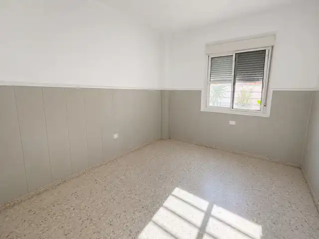 Bedroom of Flat for sale in Algeciras  with Storage room, Oven and Washing machine