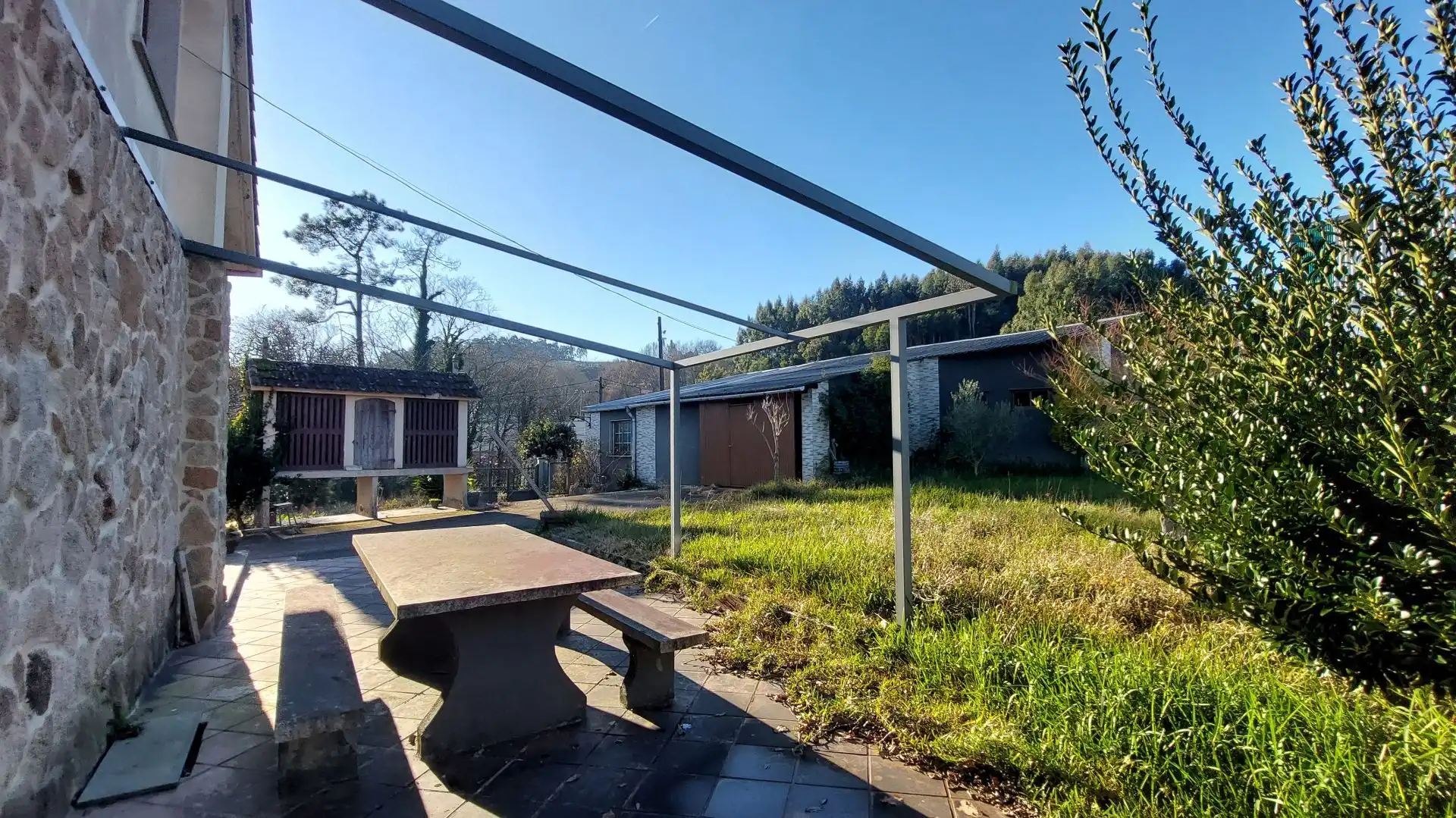 Jardín de Finca rústica en venta en Pontevedra Capital  con Calefacción y Jardín privado