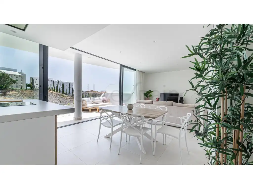 Apartamento en venta en Avenida 8 De Marzo, El Higuerón