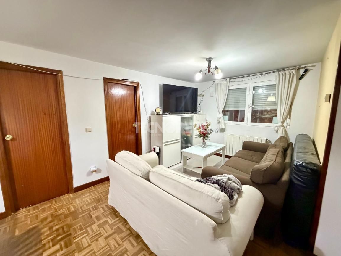 Sala d'estar de Pis en venda en  Madrid Capital amb Calefacció