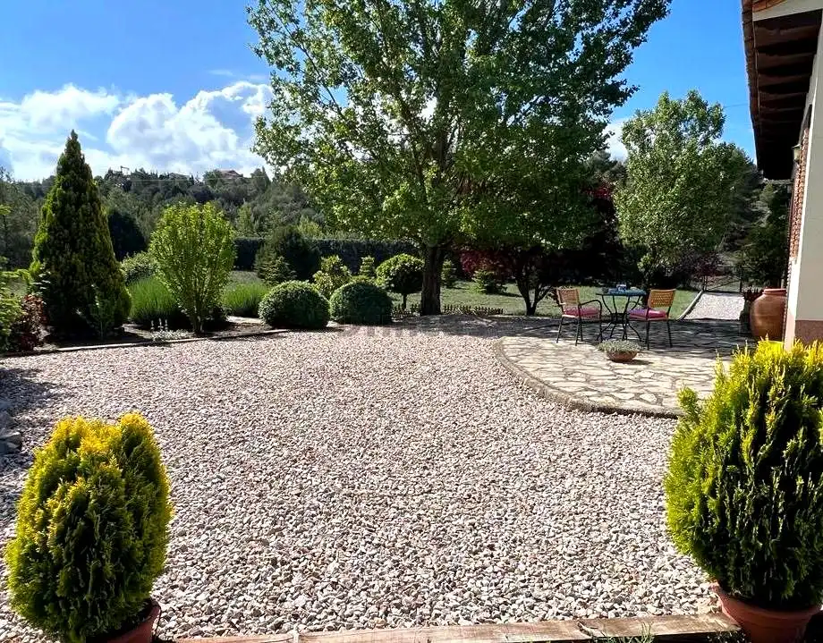 Jardí de Casa o xalet en venda en Teruel amb Aire condicionat, Calefacció i Jardí privat