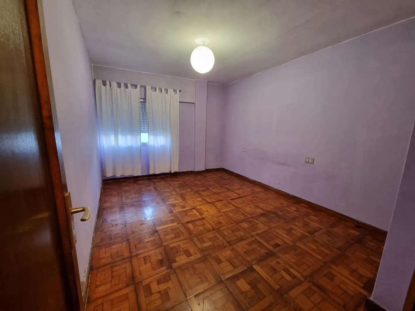 Bedroom of Flat for sale in Santiago de Compostela 