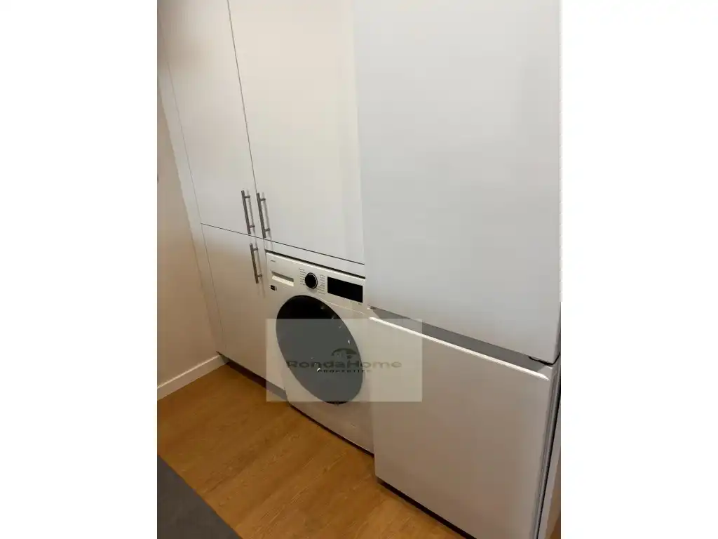 Wohnung zur Miete in Calle Emilio Prados, Los Rios