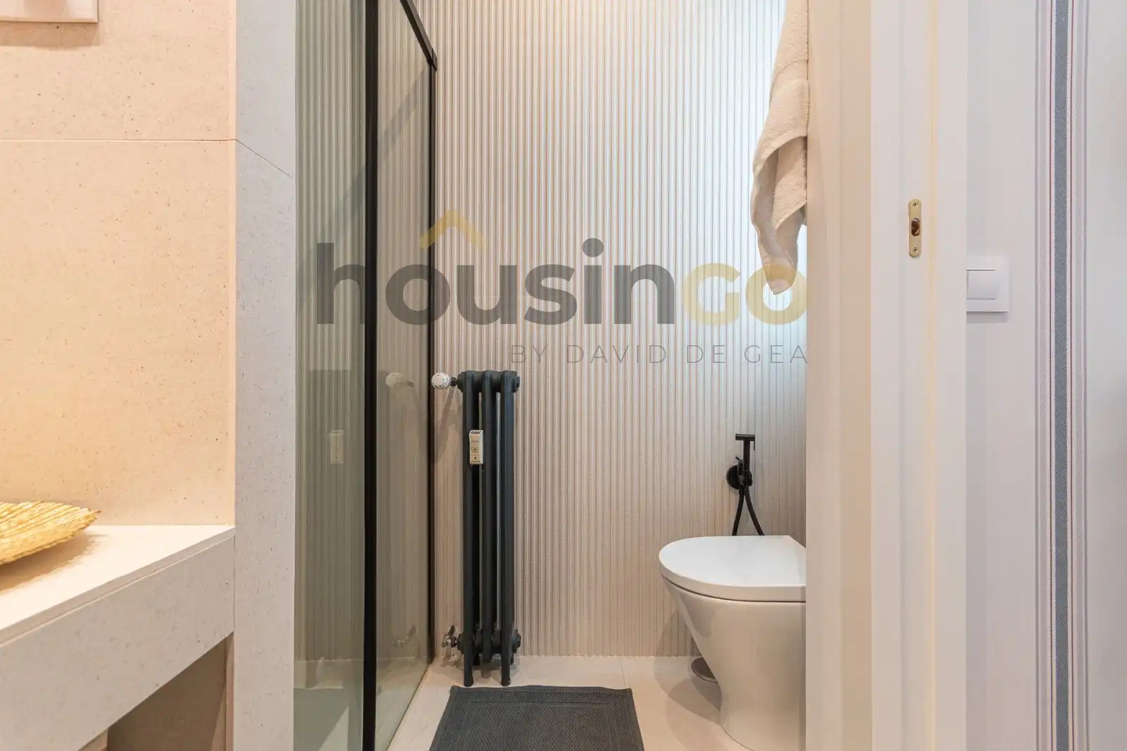 Badezimmer von Wohnung zur Miete in Madrid mit Klimaanlage, Heizung und Terrasse