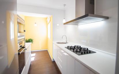 Kitchen of Flat for sale in  Granada Capital  with Terrace and Balcony