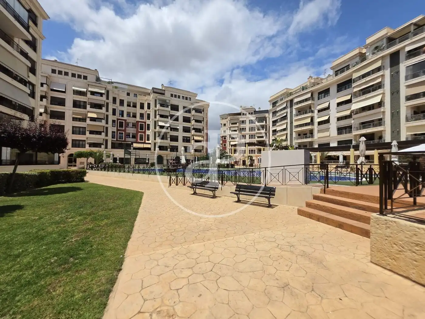 Vista exterior de Piso de alquiler en Elche / Elx con Aire acondicionado, Calefacción y Jardín privado
