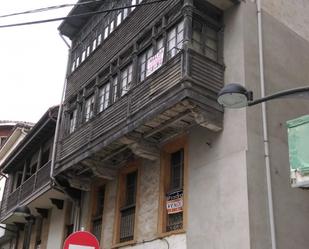 Vista exterior de Edifici en venda en Colunga