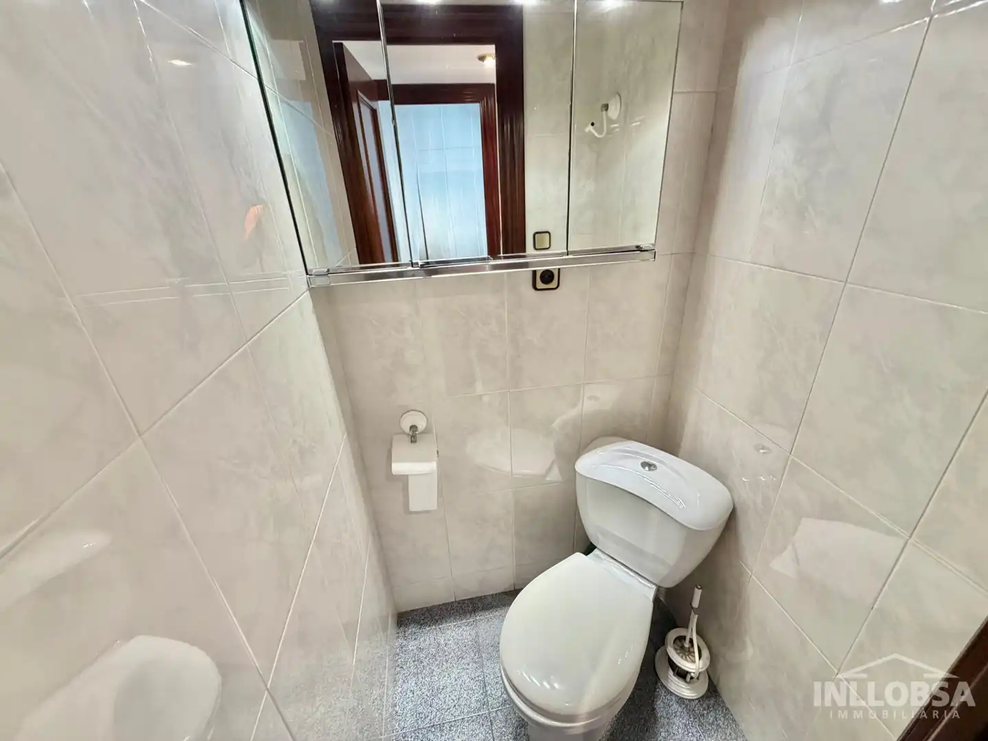 Baño de Piso en venta en Manresa con Calefacción, Trastero y Balcón