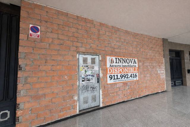 Local comercial en Alquiler en Plaza Alegría en Los Villares