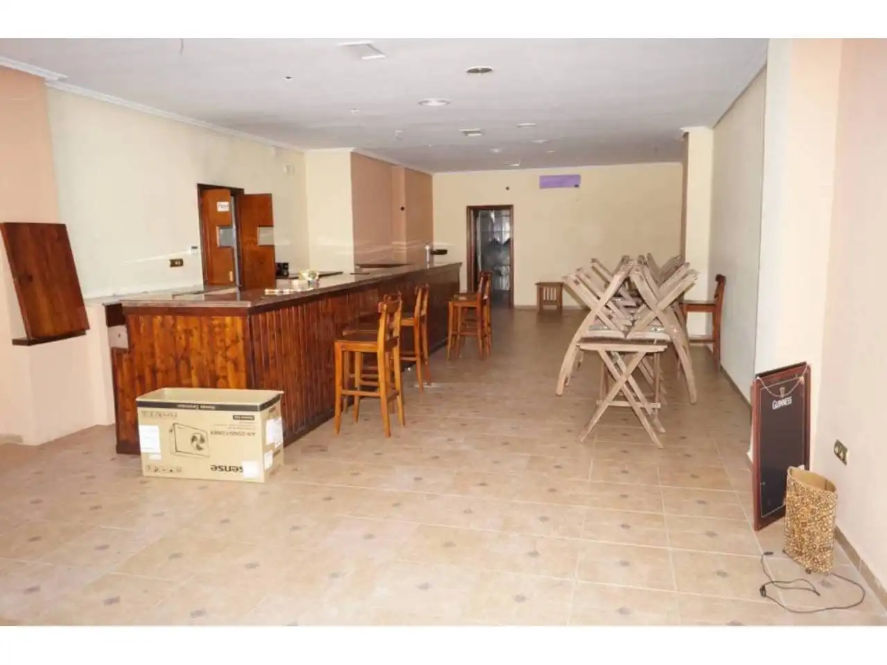 Local comercial en venda a Baena, imagen 5