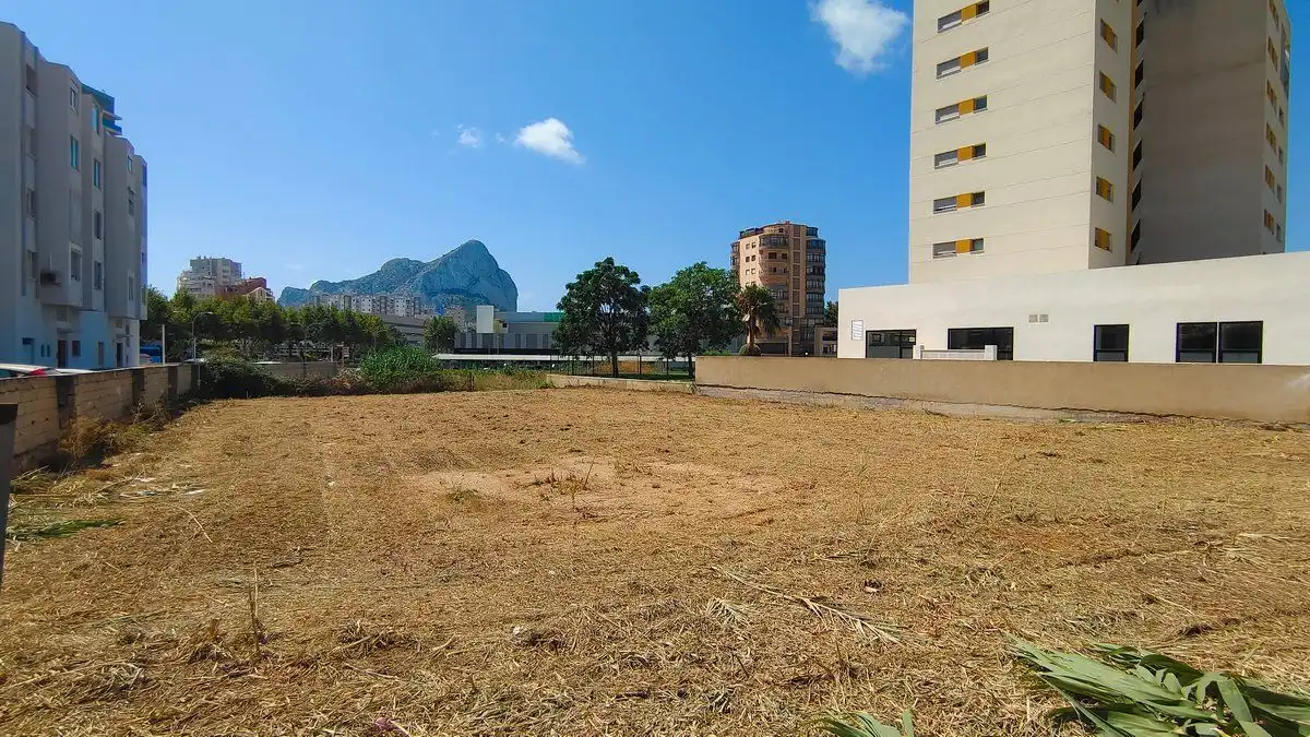 Terrenys i solars en venda a Zona Pueblo, imagen 5