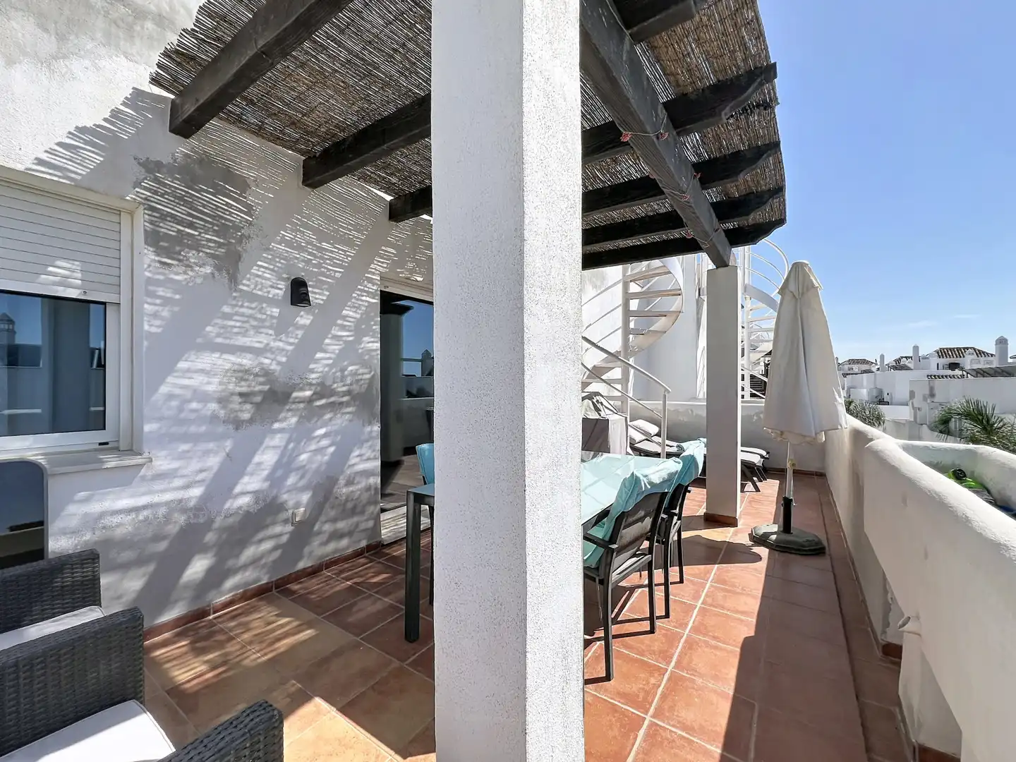 Terraza de Ático en venta en Estepona con Aire acondicionado, Terraza y Piscina