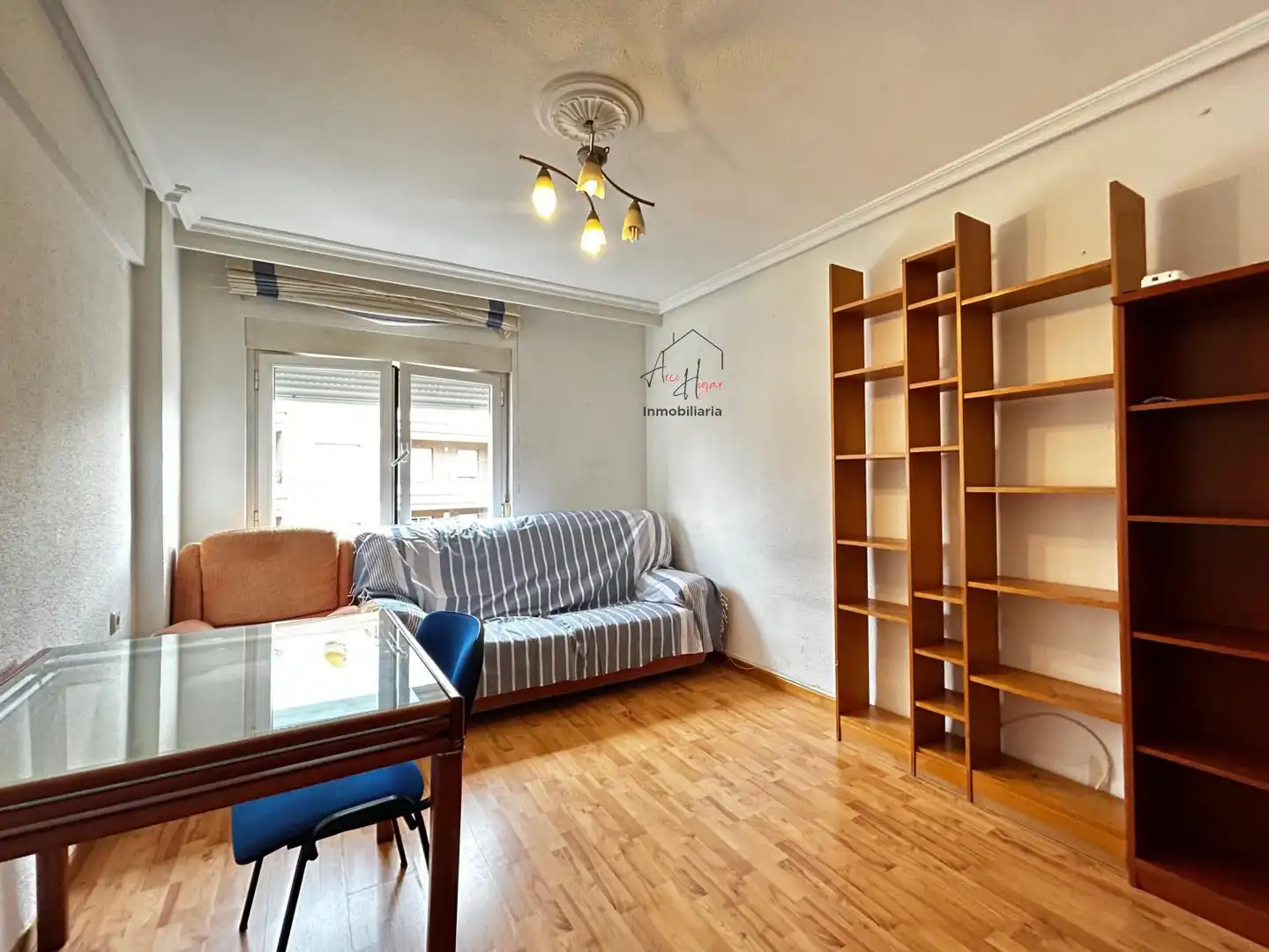 Living room of Flat for rent in Salamanca  with Heating, Furnished and Balcony