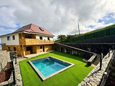 Villa avec balcon à vendre à Camino Camino Real del Pino
