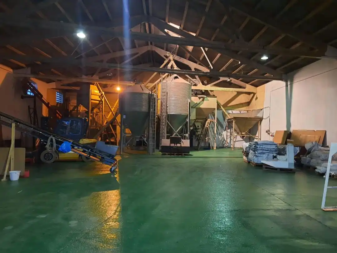 Nau industrial en venda en Micereces de Tera